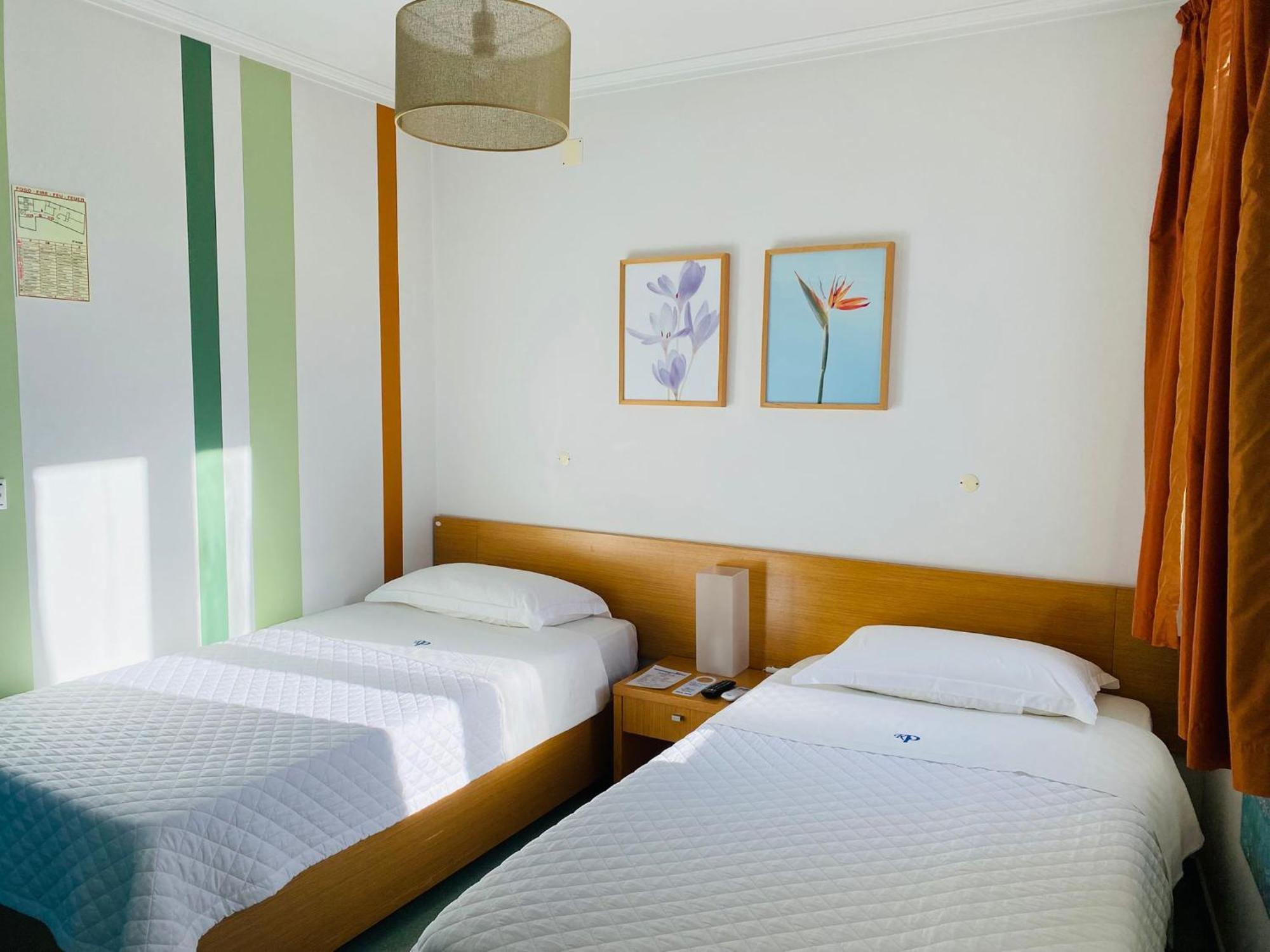 Weaa Hotel 纳扎雷 外观 照片